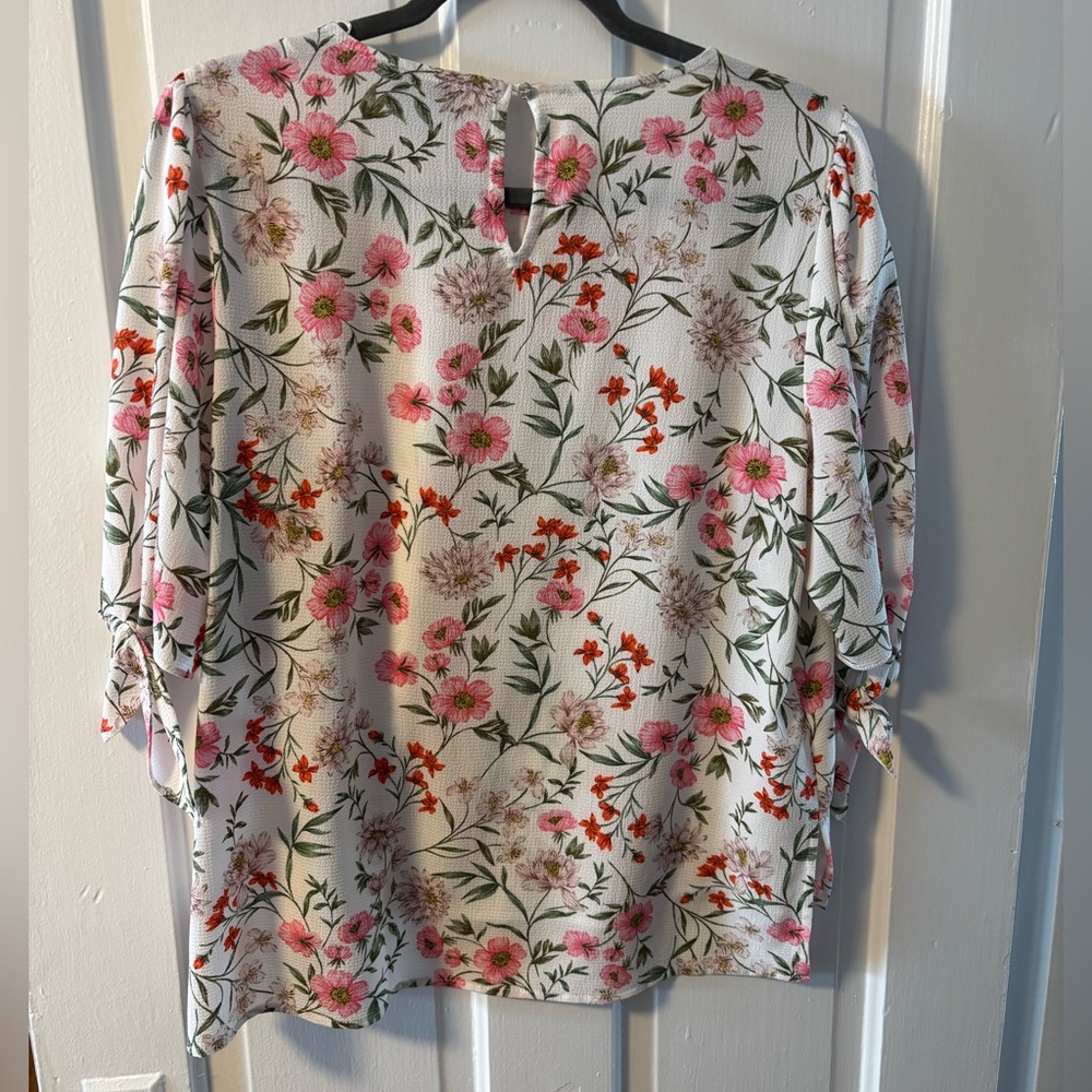 CeCe Pink and Red Floral Blouse - Picture 4 of 4